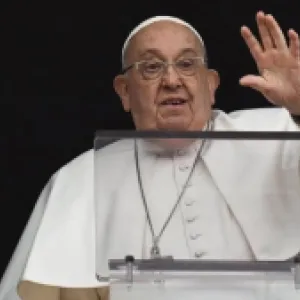 El papa Francisco sufrió dos nuevos episodios de insuficiencia respiratoria aguda