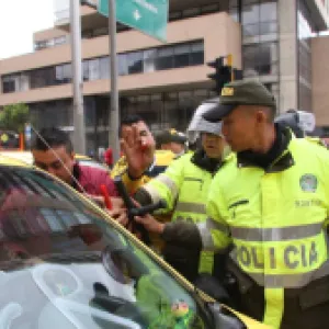 Taxista murió arrollado en confuso altercado con conductor del SITP en el sur de Bogotá