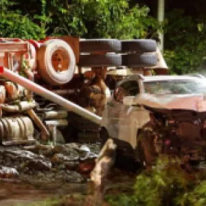 Accidente entre camión y vehículo particular generó trancones en la Autopista Sur de Bogotá: ya habilitaron la vía