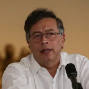 "No hay más camino que la reforma": Gustavo Petro respondió a polémica frase del ministro de Salud sobre las EPS