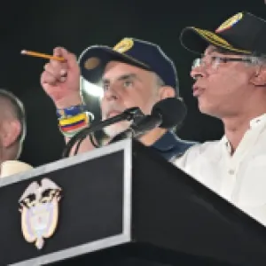 Petro defiende su consulta popular 2.0 y arremete contra los senadores que negaron la primera propuesta