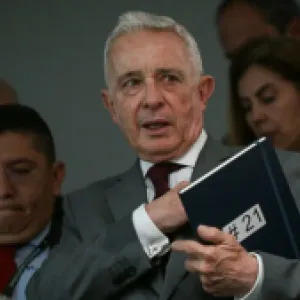 “Monsalve y Deyanira Gómez estaban tendiendo una trampa a mis abogados”: Álvaro Uribe