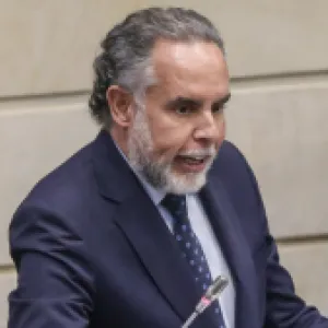 Gobierno acatará las decisiones del Consejo de Estado y la Corte Constitucional sobre la consulta popular: Armando Benedetti