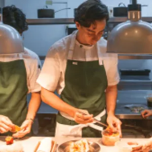 La generación de chefs venezolanos que decidió quedarse a cocinar en casa
