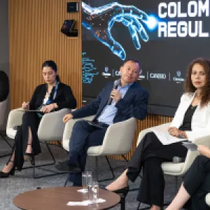 “Colombia requiere una gobernanza propia para el desarrollo de la inteligencia artificial”: Yesenia Olaya, ministra de Ciencia