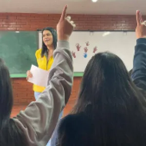Investigan a exrector de colegio en Bogotá que omitió denuncia de abuso sexual a estudiante: la menor de edad quedó en embarazo