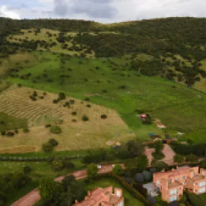 La disputa por una mansión que se construiría en zona de reserva forestal en Chía