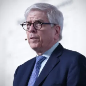 ¿Qué propone el premio nobel de Economía Paul Romer para que Colombia mejore su productividad? 