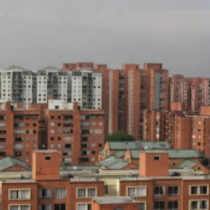 La Dian remata casas, apartamentos y lotes desde 30 millones de pesos: así puede participar en las subastas