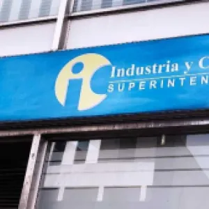 ¿Cómo presentar una queja ante la Superintendencia de Industria y Comercio? Guía práctica para consumidores