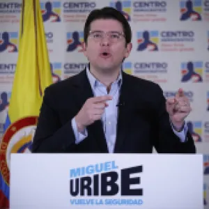 Precandidatos presidenciales rechazan atentado contra Miguel Uribe Turbay