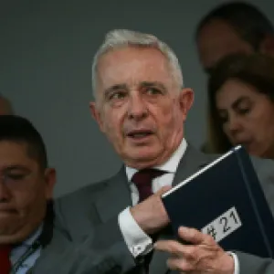  Juicio contra el expresidente Álvaro Uribe Vélez, hoy, 1° de julio de 2025