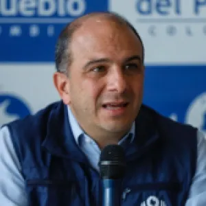 Fiscalía inspeccionará la Defensoría del Pueblo por millonario contrato vinculado al exdefensor Carlos Camargo