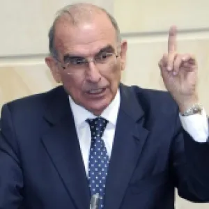 Humberto de la Calle advierte que el Estado está “débil” para negociar con criminales