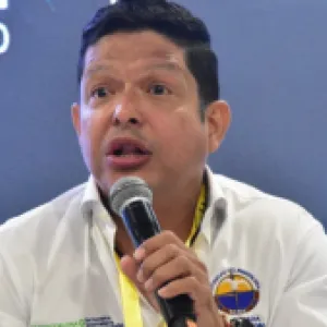 “Es hora de construir nuestro propio modelo de universidad a lo latinoamericano”: Pablo Vera Salazar, rector de la Universidad del Magdalena