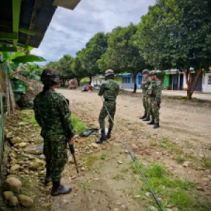 Perro rastreador halló artefacto explosivo cerca de un jardín infantil en Uribe, Meta