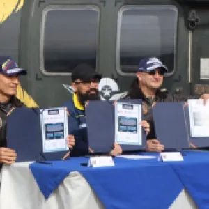 Colombia adquiere helicópteros Firehawk: la tecnología aérea "más potente del mundo" contra incendios forestales