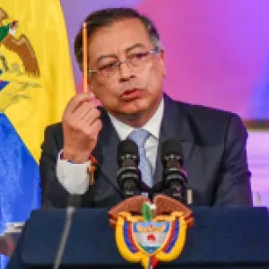 Más universidades públicas, 500.000 nuevos cupos y avances en educación: los problemas en las cifras del presidente Petro