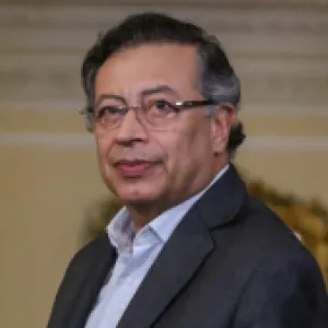 Presidencia se pronuncia sobre supuesto encuentro entre Gustavo Petro y alias Fito en Ecuador: "Es absolutamente falso"