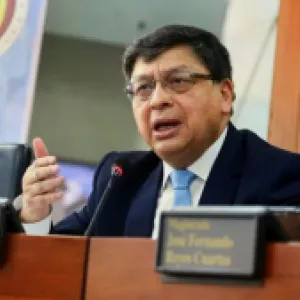 Presidente de la Corte Constitucional, Jorge Enrique Ibáñez, niega estar detrás de una estrategia para hundir la reforma pensional