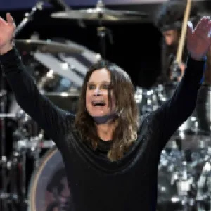 Murió Ozzy Osbourne a los 76 años, leyenda del 'heavy metal' y voz de Black Sabbath