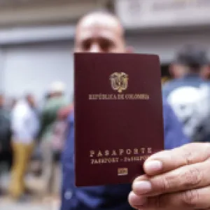 Gobierno firmó convenio para expedición de pasaportes con Portugal