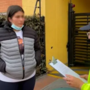 Capturaron a profesora de preescolar en Bogotá por presuntamente agredir sexualmente a una menor de 4 años