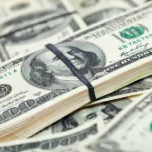 ¿Es buen momento para comprar dólares en Colombia tras la tensión con Estados Unidos? Esto dicen los analistas