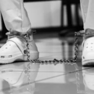 Liberaron a 14 colombianos presos en El Salvador: así vivieron el sistema Bukele