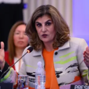 “Fue un canciller ausente”: exvicecanciller Laura Gil sobre Álvaro Leyva