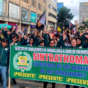 Sindicato de Thomas Greg and Sons alertó que se perderían cientos de empleos tras cambios en el contrato de pasaportes