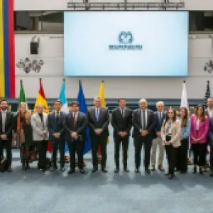 Registraduría presenta ante comunidad internacional medidas para blindar elecciones de 2025 y 2026
