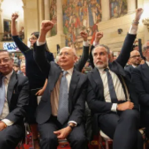 Petro hace la más férrea defensa de su gobierno ante el Congreso