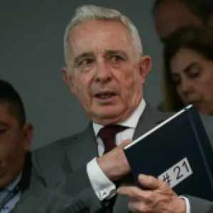 Magistrado Ramiro Riaño se declaró impedido para estudiar tutela de Álvaro Uribe que buscaba frenar detención inmediata