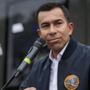 Gobernador Jorge Emilio Rey denuncia crisis hospitalaria en Cundinamarca por deudas de las EPS