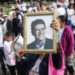"Mataron la esperanza": así reacciona el país a la muerte del senador Miguel Uribe Turbay