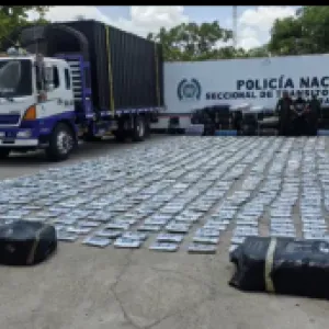 Golpe al narcotráfico en vías de La Guajira: incautan tonelada y media de marihuana