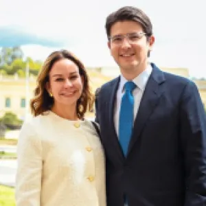 La historia de María Claudia Tarazona, su familia y sus hijos junto a Miguel Uribe Turbay
