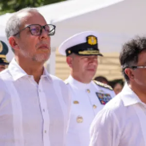 ¿Por qué Saade insiste en la reelección de Petro si esta es imposible?