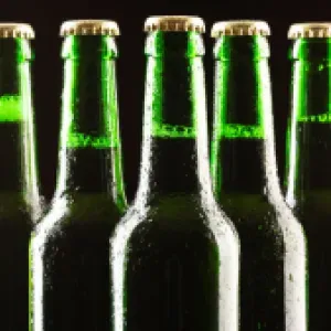 ¿Se encogieron las gaseosas? SIC sancionó a Postobón por vender productos con menos contenido del declarado