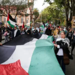 “Israel está cometiendo un genocidio contra el pueblo palestino”: Omer Bartov, historiador israelí experto en el Holocausto
