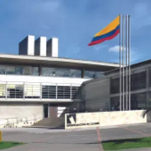 Imprenta Nacional: historia, qué hace y cómo se financia la entidad que podría asumir la expedición de los pasaportes