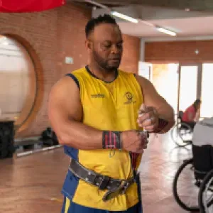 Del campo minado al podio paralímpico: la historia del sargento Torres