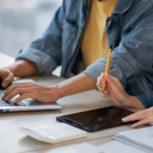 Horas extras y recargos: cómo calcularlos con la reducción de la jornada laboral a 44 horas semanales