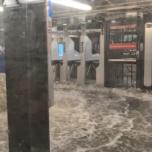 Impresionantes imágenes de las inundaciones que afectan al noreste de Estados Unidos