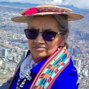 El namtrik y el español: el hermoso discurso de Bárbara Muelas, la primera mujer indígena en entrar a la Academia Colombiana de la Lengua 