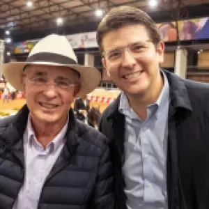 “Asesinaron a Miguel con la instigación de la venganza”: el discurso que escribió el expresidente Uribe en homenaje al exsenador