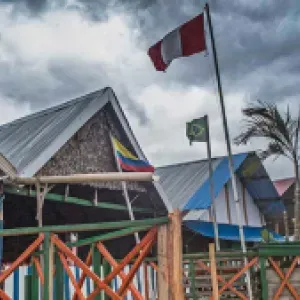 Isla Santa Rosa: ¿cómo es y de qué viven los 3.000 habitantes del territorio que aviva disputa diplomática entre Colombia y Perú?