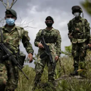 Crisis en el sur de Bolívar: confinamiento, secuestros y más restricciones por fuego cruzado entre el ELN y el Clan del Golfo