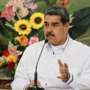 Estados Unidos duplica la recompensa por Nicolás Maduro y el Gobierno venezolano lo califica de “patético”